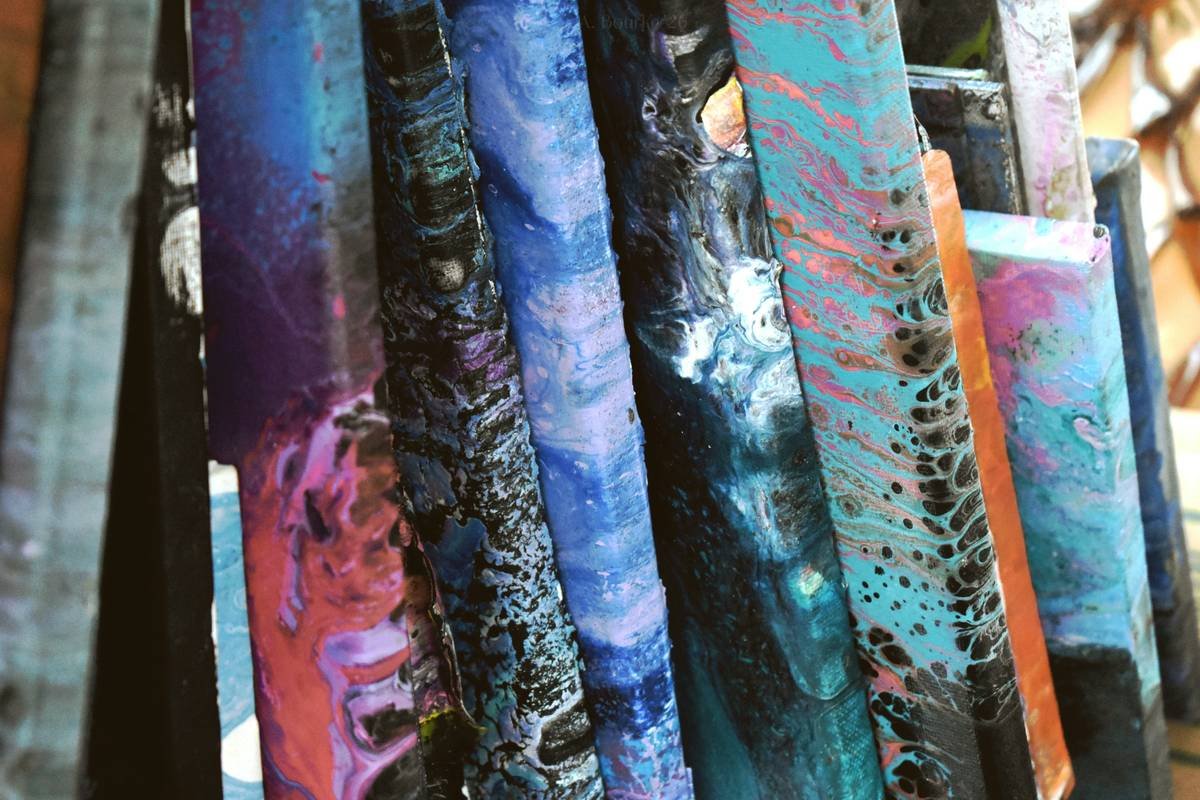 What Are Abstract Expressionism Art Characteristics? A Home Decor Guide for the Discerning Eye